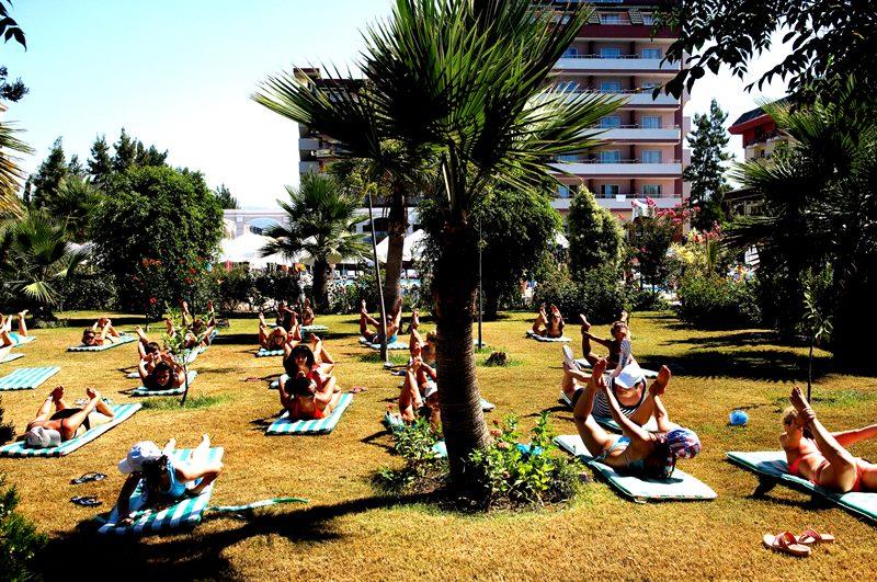 Holiday Garden Resort Okurcalar Exterior foto