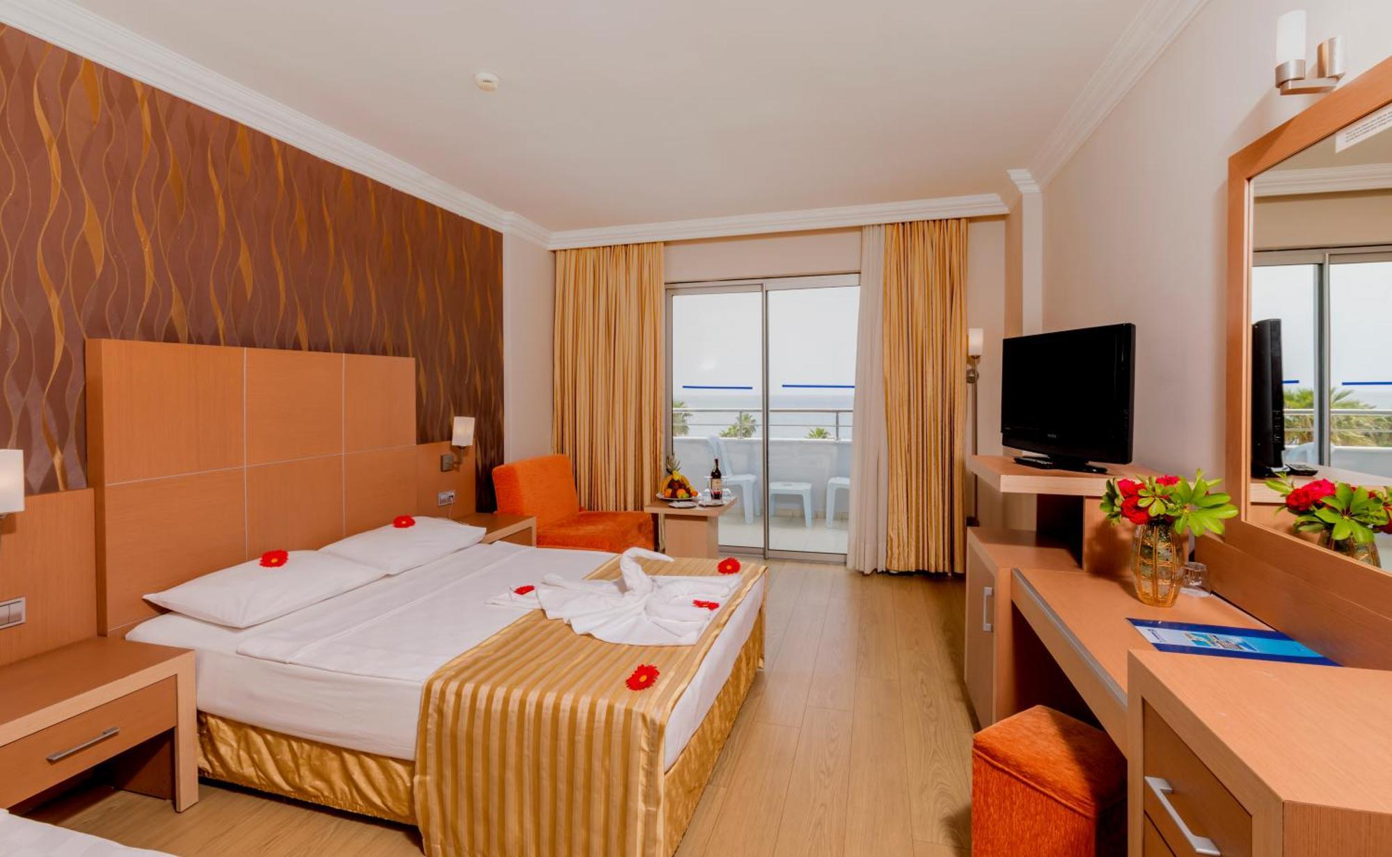 Holiday Garden Resort Okurcalar Exterior foto