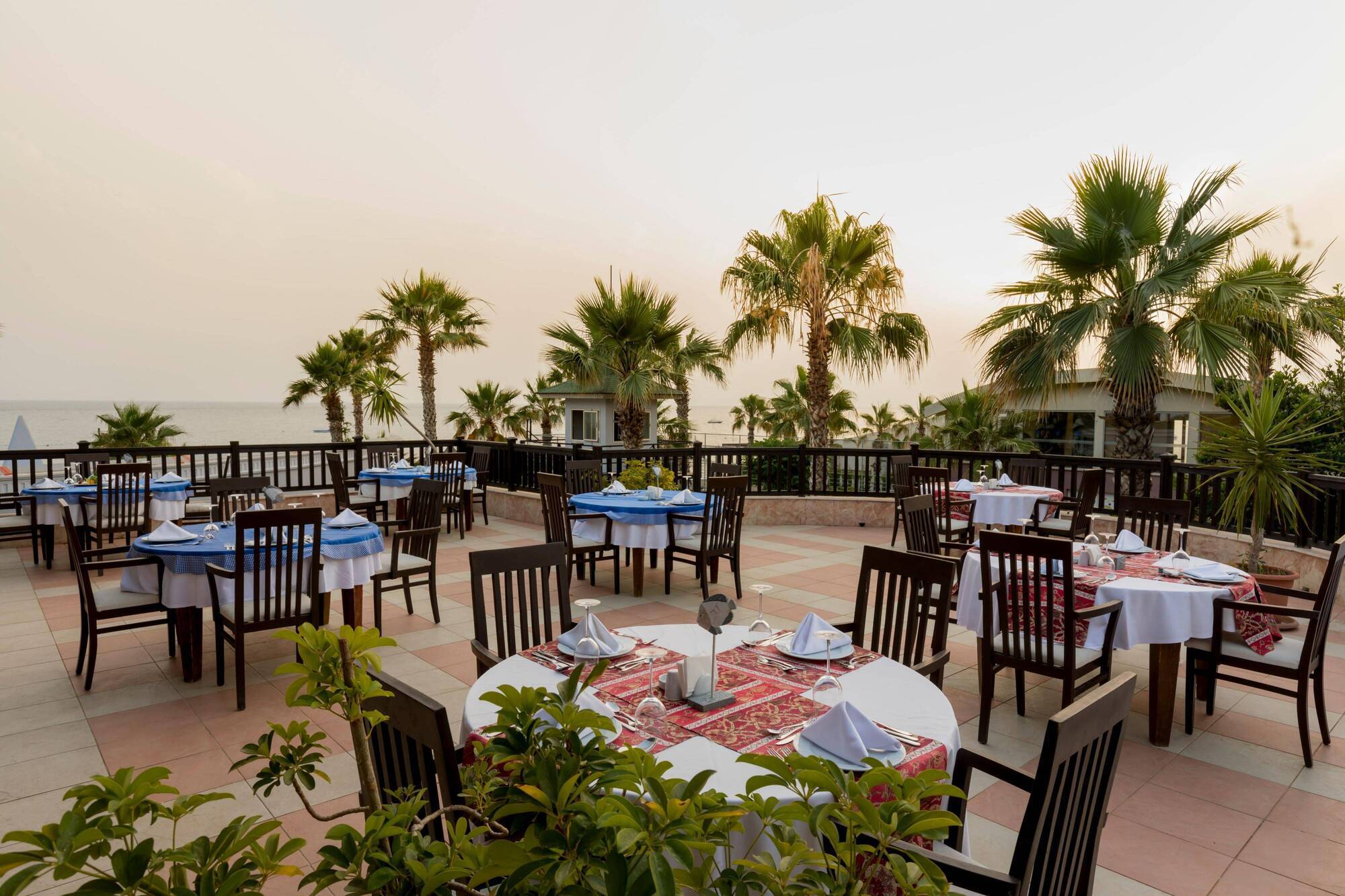 Holiday Garden Resort Okurcalar Exterior foto